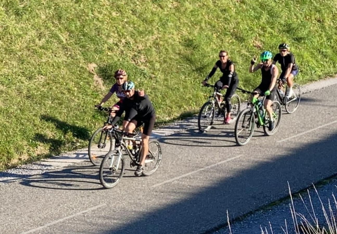 e6212c14-b382-4809-83ee-a1ad98b23755